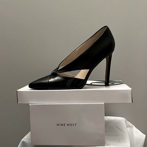 NINE WEST black heels size 10 1/2.